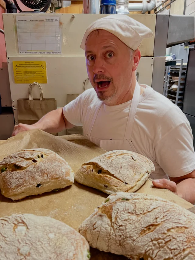 If you’ve been around our West Seattle shop lately, you may have noticed bread sommelier, Chef William spending a little extra time behind the scenes. He’s been deep in the West Seattle kitchen, working a little bread alchemy.

For this weekend’s creation, he has made a ciabatta with Castelvetrano green olives, garlic and white pepper.

Our staff taste-tester, the inimitable Chris Kim, describes it as, “Unbelievably delicious!!!!” (That’s four exclamation points. We counted.)

For now, you can find this particular creation only at our West Seattle shop, as supplies last.

#NewBread #CastelvetranoGreenOlives #BakeryNouveau #WestSeattle
